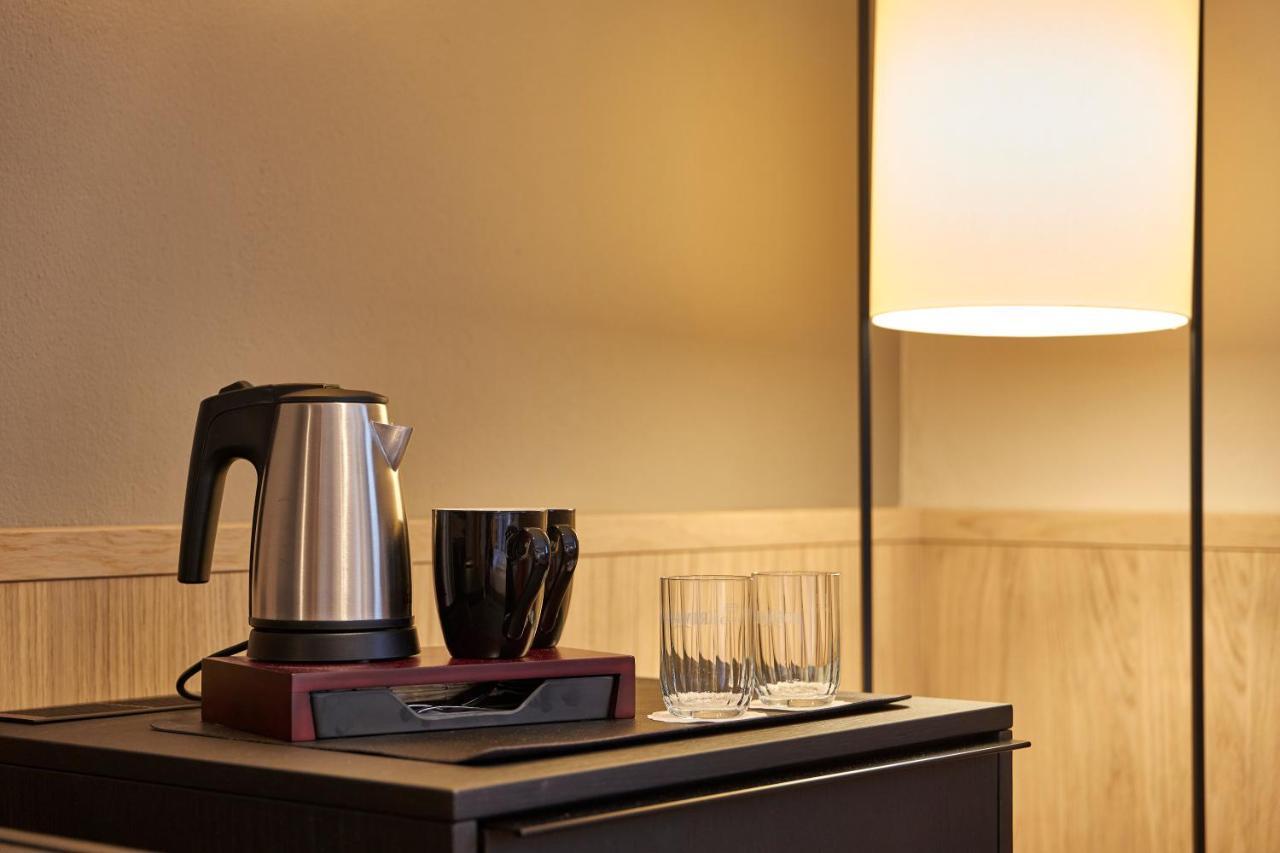 Hotel Zur Waldbahn ซวีเซิล ภายนอก รูปภาพ