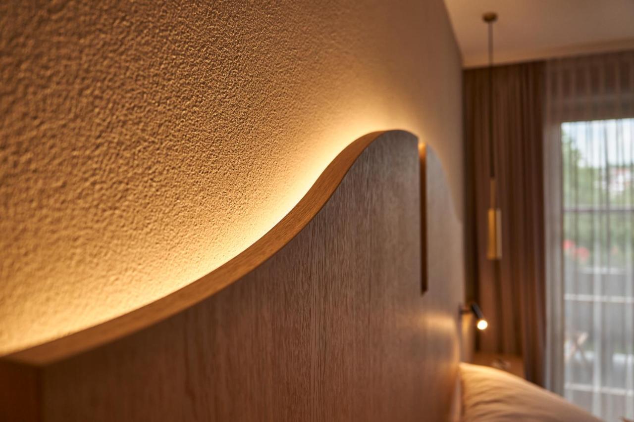 Hotel Zur Waldbahn ซวีเซิล ภายนอก รูปภาพ