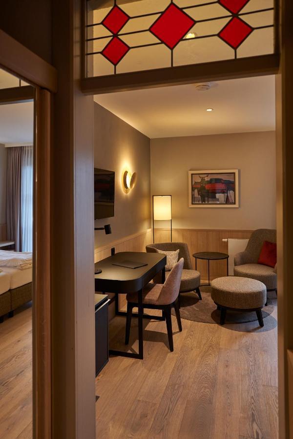 Hotel Zur Waldbahn ซวีเซิล ภายนอก รูปภาพ