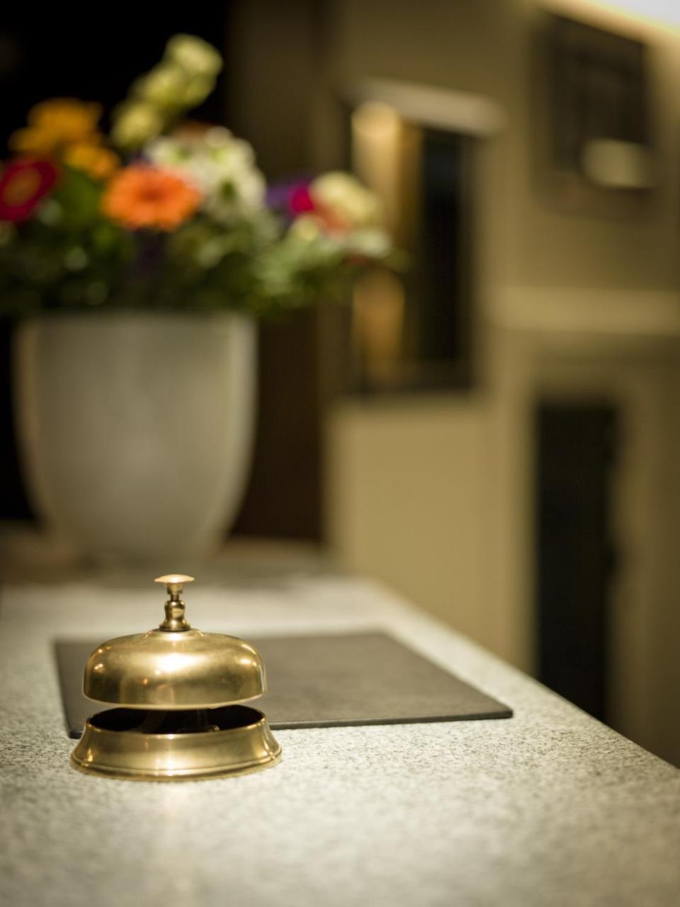 Hotel Zur Waldbahn ซวีเซิล ภายนอก รูปภาพ