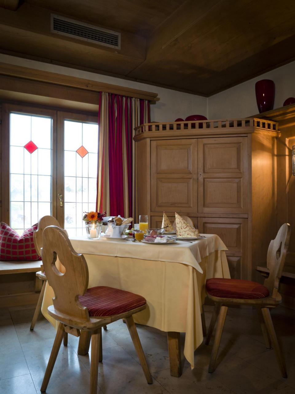 Hotel Zur Waldbahn ซวีเซิล ภายนอก รูปภาพ