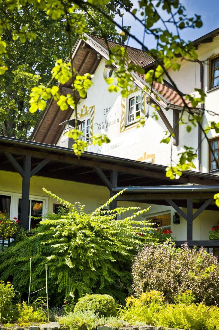 Hotel Zur Waldbahn ซวีเซิล ภายนอก รูปภาพ