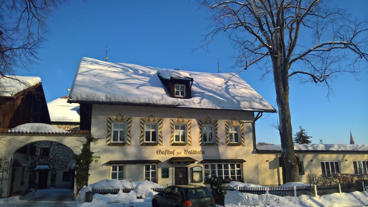 Hotel Zur Waldbahn ซวีเซิล ภายนอก รูปภาพ