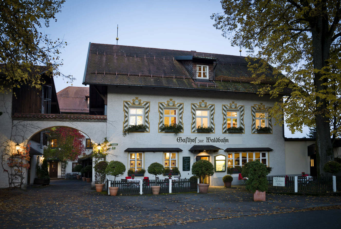 Hotel Zur Waldbahn ซวีเซิล ภายนอก รูปภาพ